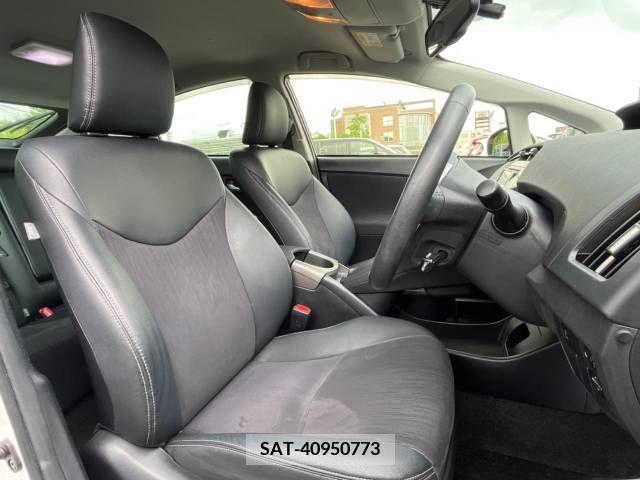 Toyota PRIUS 2014-01 351655-7