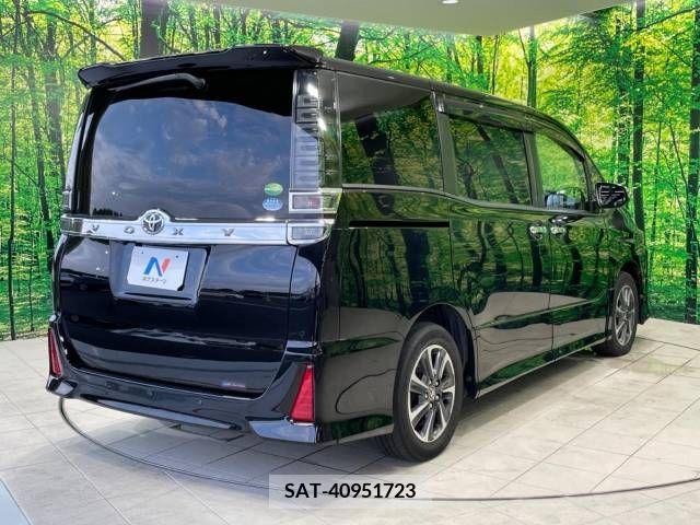 Toyota VOXY 2019-03 346288-17