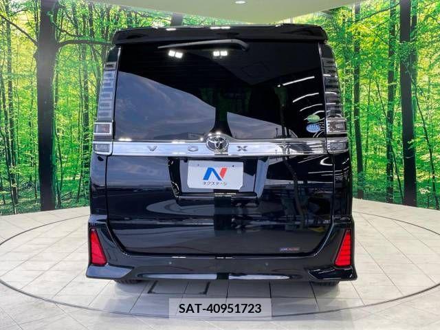 Toyota VOXY 2019-03 346288-15