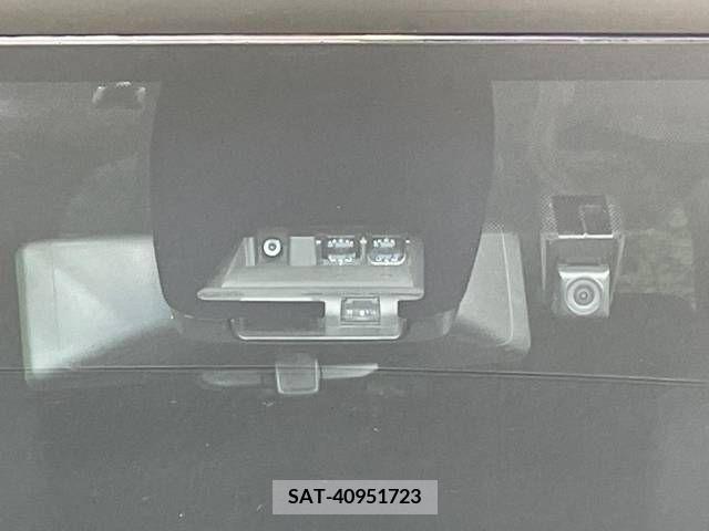 Toyota VOXY 2019-03 346288-4
