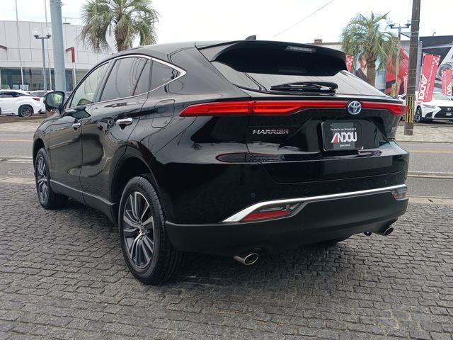 Toyota HARRIER HYBRID 2022-03 186233-2