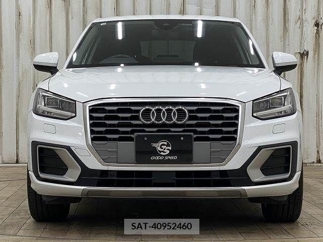Audi Q2 2017-12 220551-11