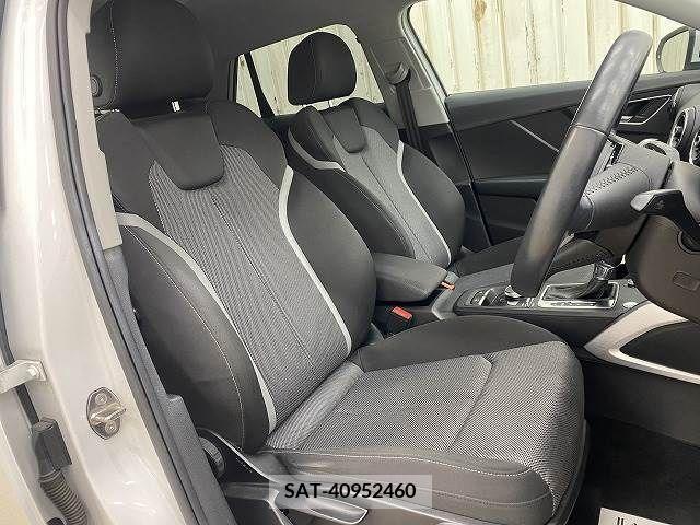 Audi Q2 2017-12 220551-8