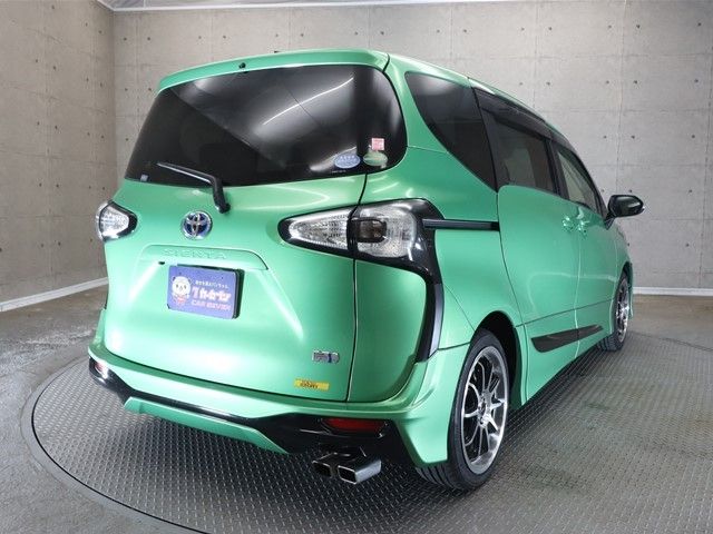 Toyota SIENTA 2016-10 183318-1