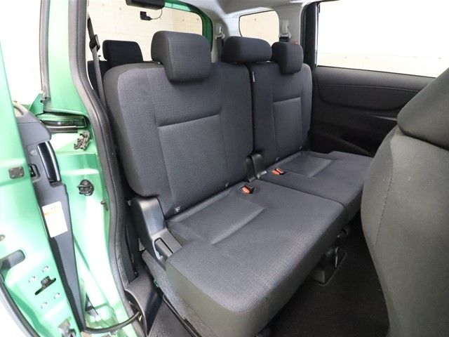 Toyota SIENTA 2016-10 183318-4
