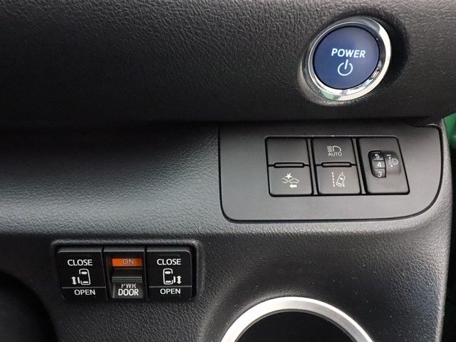 Toyota SIENTA 2016-10 183318-10