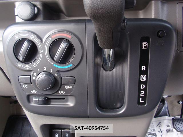 Suzuki EVERY 2023-09 268991-13