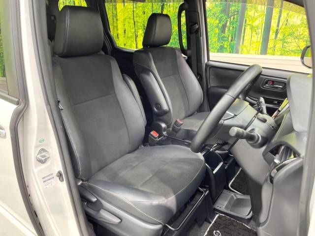 Toyota NOAH 2018-06 186786-8