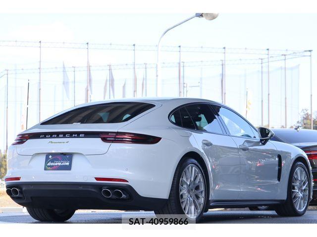 Porsche PANAMERA 2018-03 209567-8