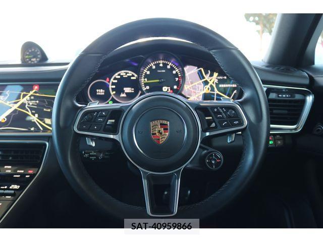 Porsche PANAMERA 2018-03 209567-19