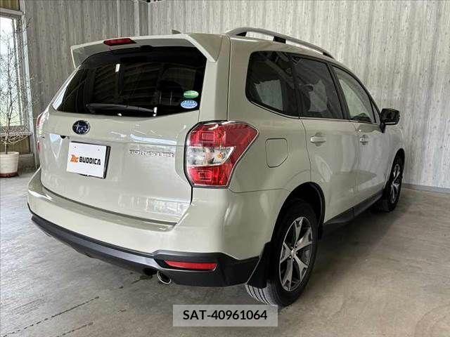 Subaru FORESTER 2015-08 390936-21