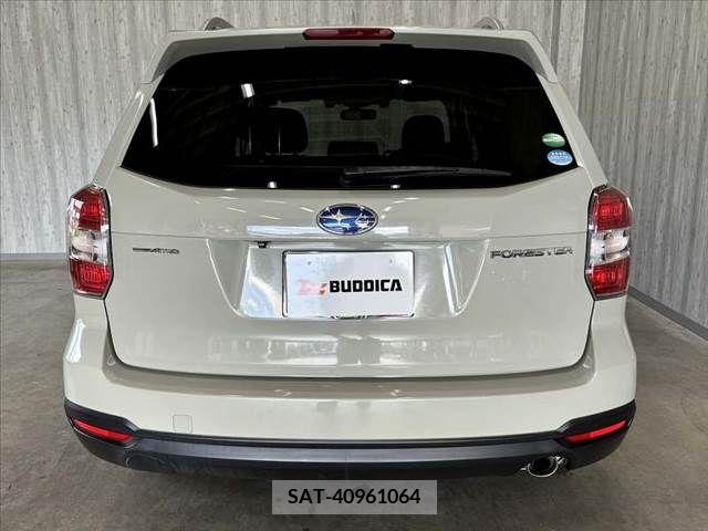 Subaru FORESTER 2015-08 390936-12