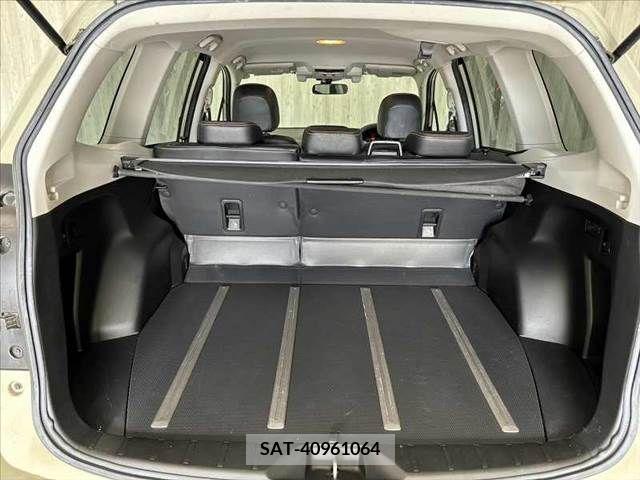 Subaru FORESTER 2015-08 390936-15