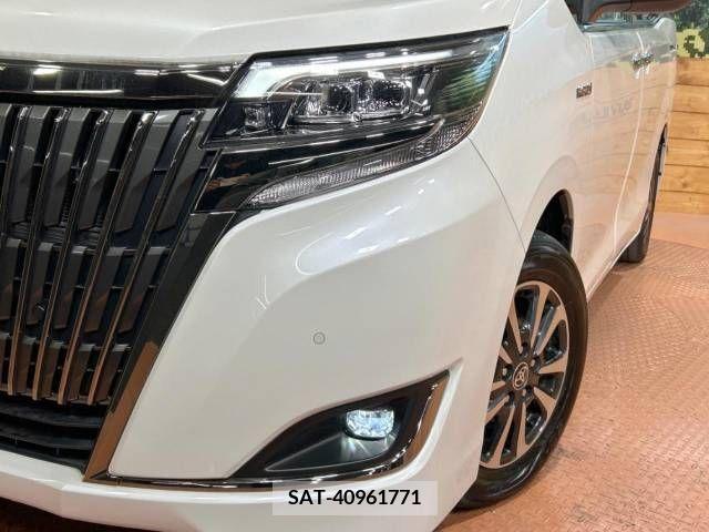 Toyota ESQUIRE 2019-11 220559-12