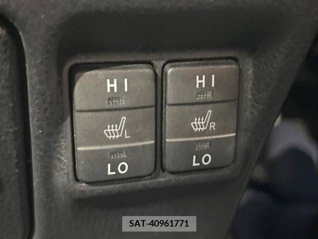 Toyota ESQUIRE 2019-11 220559-7