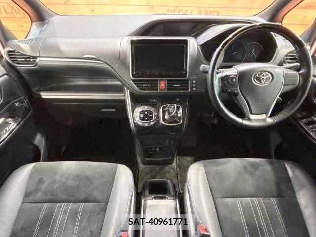 Toyota ESQUIRE 2019-11 220559-1