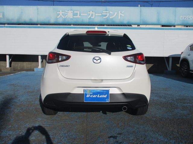 Mazda DEMIO 2017-06 20847-4