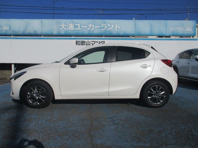 Mazda DEMIO 2017-06 20847-5