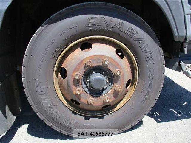 Isuzu GIGA 2003-11 271122-11