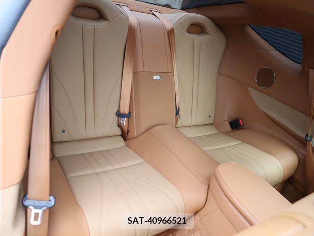 Lexus LC 2022-10 304804-10