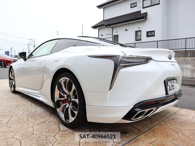 Lexus LC 2022-10 304804-4
