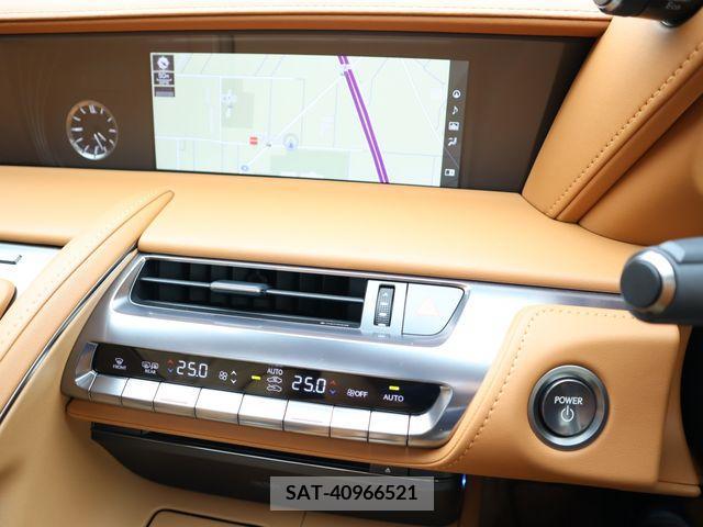 Lexus LC 2022-10 304804-13