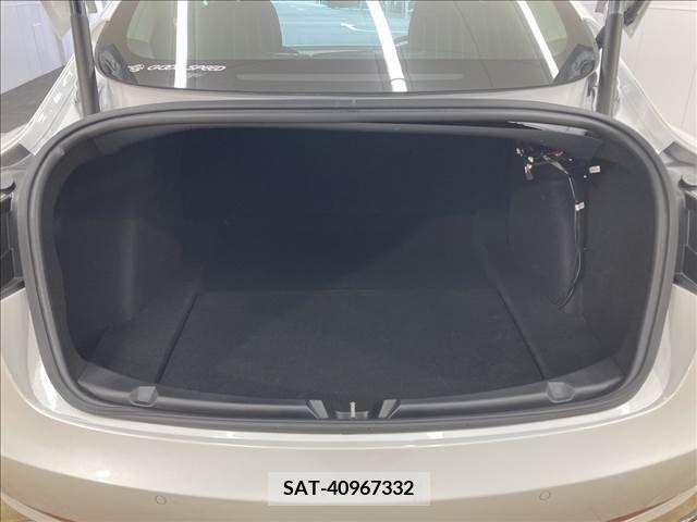 Tesla MODEL 3 2020-09 287609-13