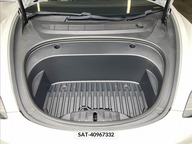 Tesla MODEL 3 2020-09 287609-17