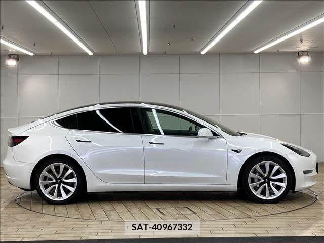 Tesla MODEL 3 2020-09 287609-16