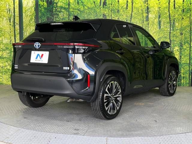 Toyota YARIS CROSS 2022-10 13513-17