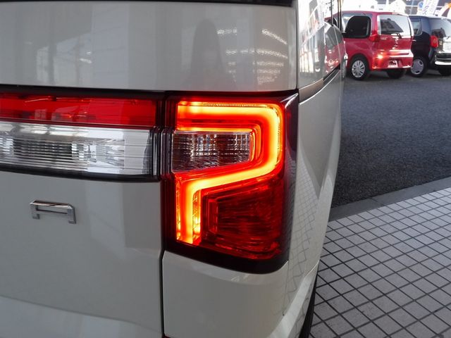 Mitsubishi DELICA D5 2020-03 181490-6