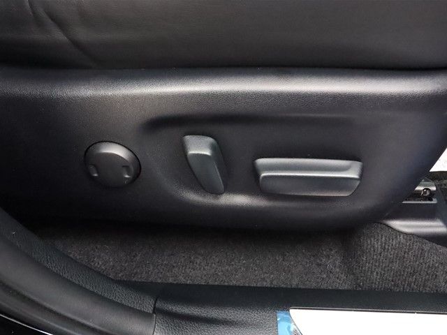 Toyota HARRIER 2016-12 19142-27