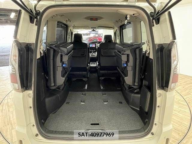 Nissan SERENA 2019-07 393858-12