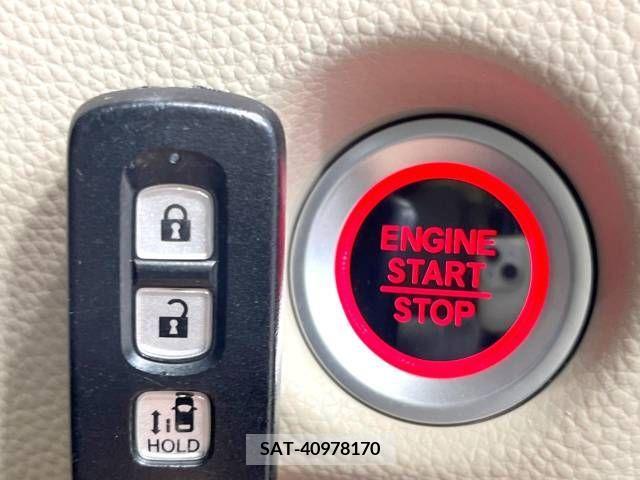Honda N BOX 2019-06 278475-7