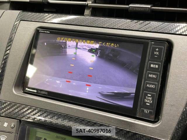 Toyota PRIUS 2012-03 393435-3