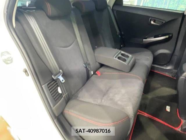 Toyota PRIUS 2012-03 393435-8