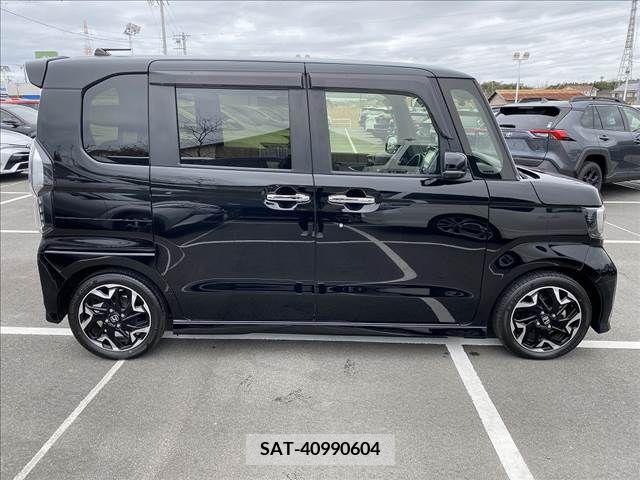 Honda N BOX CUSTOM 2017-11 208845-14
