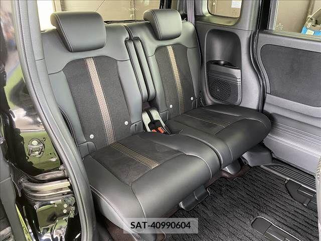 Honda N BOX CUSTOM 2017-11 208845-9