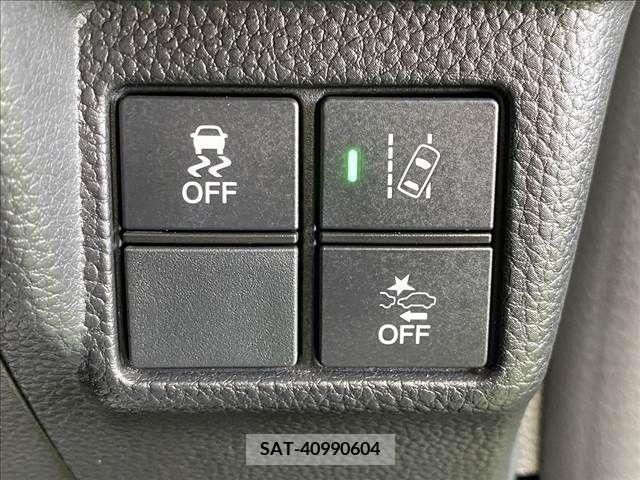Honda N BOX CUSTOM 2017-11 208845-7