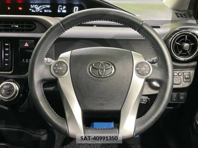 Toyota AQUA 2016-07 325928-11