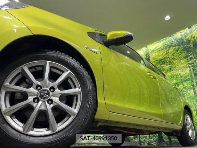 Toyota AQUA 2016-07 325928-13