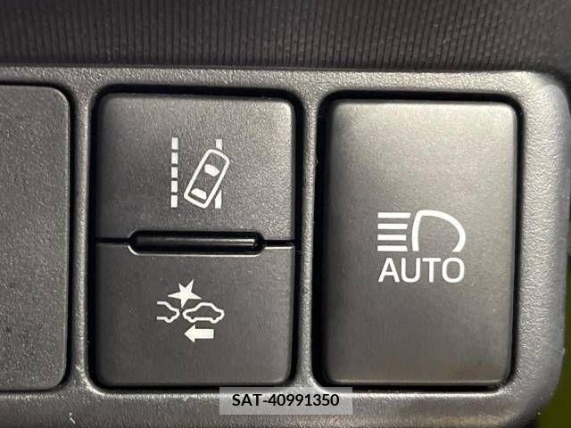 Toyota AQUA 2016-07 325928-7