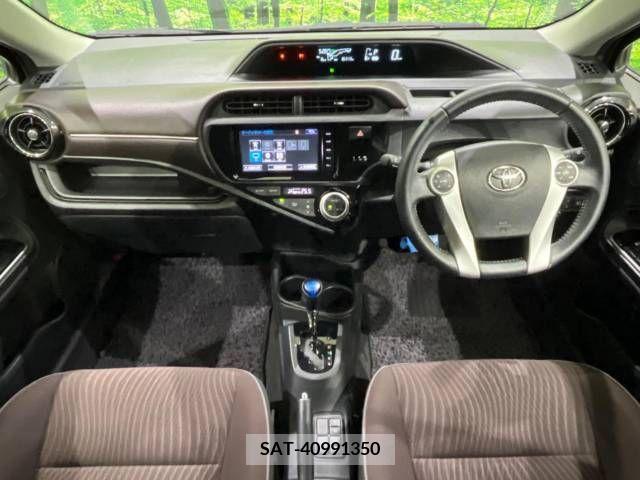 Toyota AQUA 2016-07 325928-1