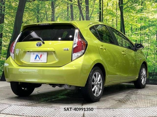 Toyota AQUA 2016-07 325928-17