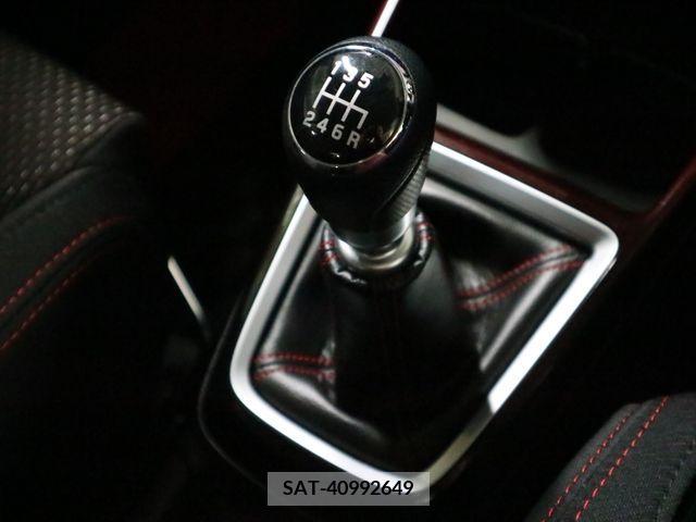 Suzuki SWIFT 2022-06 213812-18