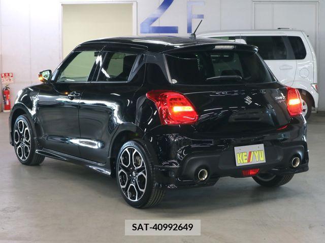Suzuki SWIFT 2022-06 213812-6
