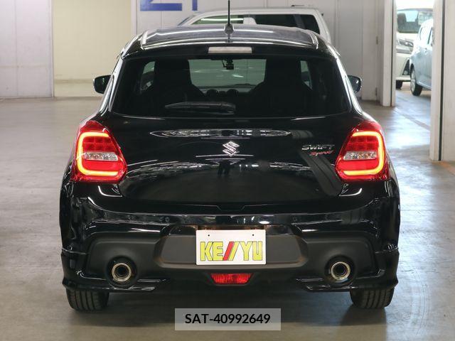Suzuki SWIFT 2022-06 213812-5