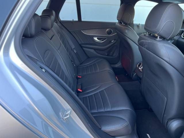 Mercedes Benz C-CLASS 2015-08 181797-9