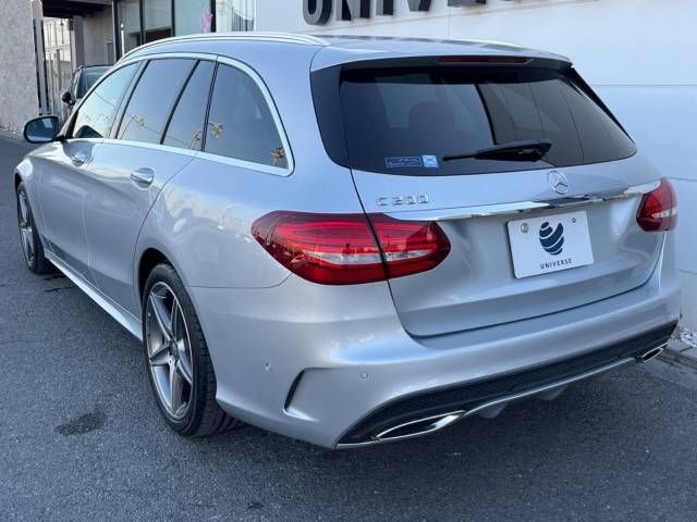 Mercedes Benz C-CLASS 2015-08 181797-18