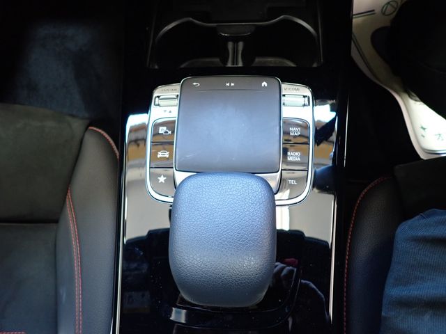 Mercedes Benz A-CLASS 2020-09 10865-21